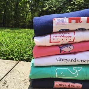 ❗️ISO!!! Looking for preppy shirts !!